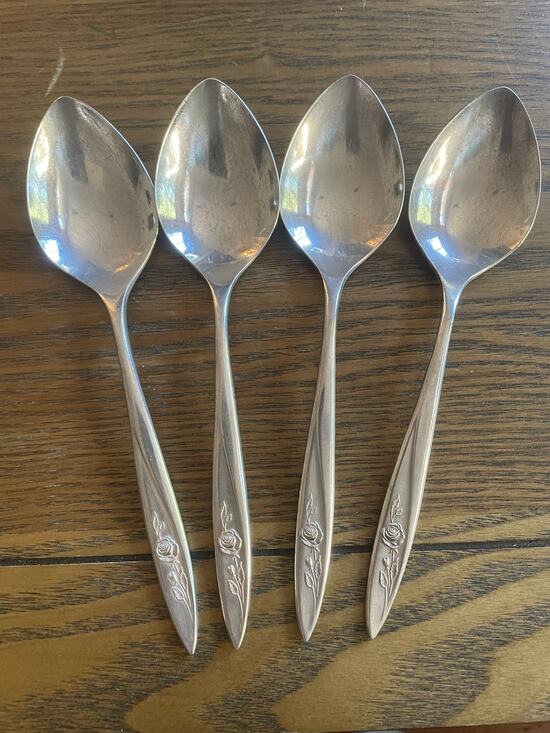 Oneida Other - 4 Oneida Community Morning Rose Oval Soup Spoons Silverplate Vintage